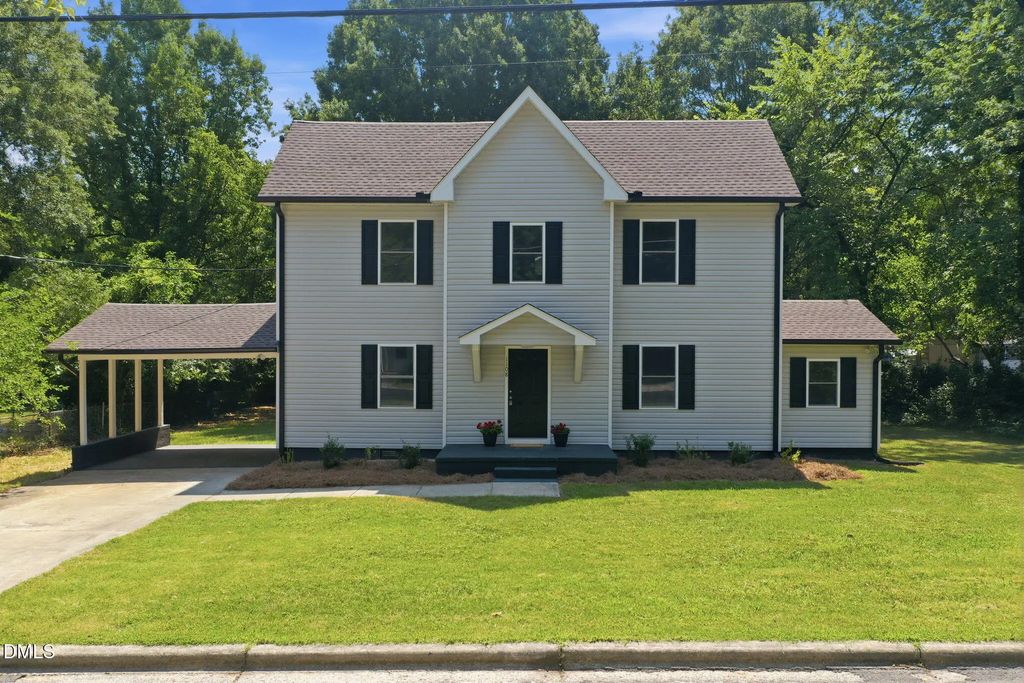 1108 Hawthorne Lane, Burlington