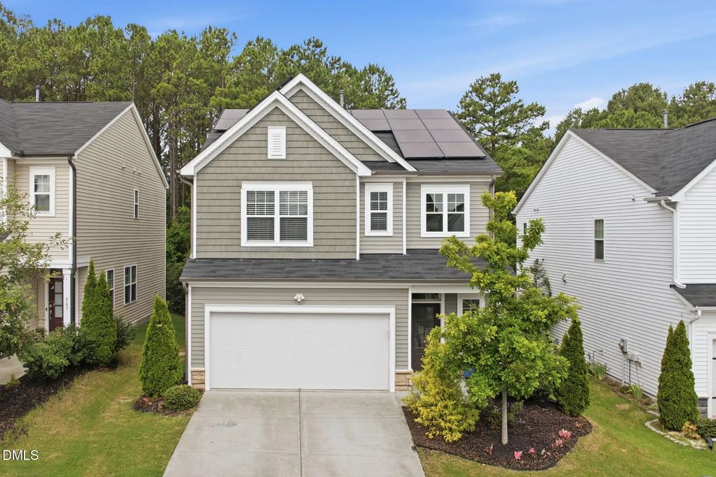 905 Holly Bluff Lane, Durham