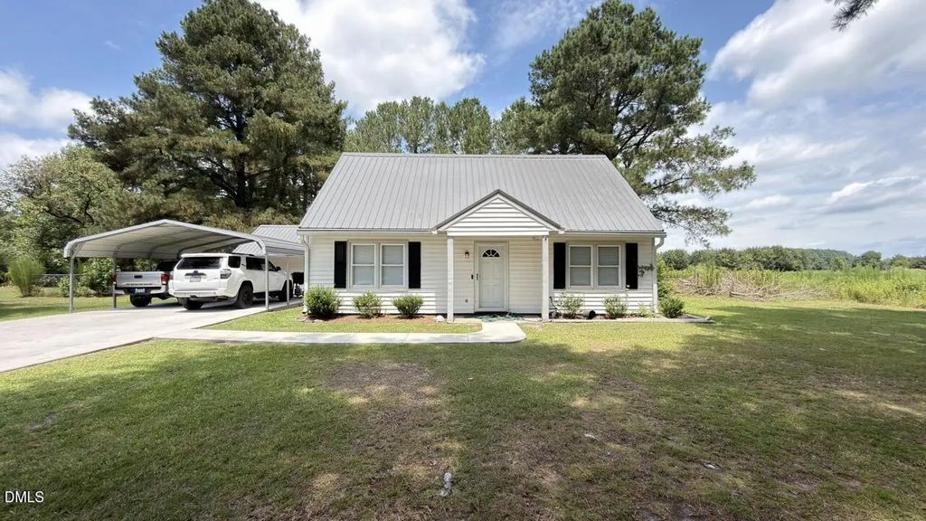 2704 Stoneybrook Road, Farmville