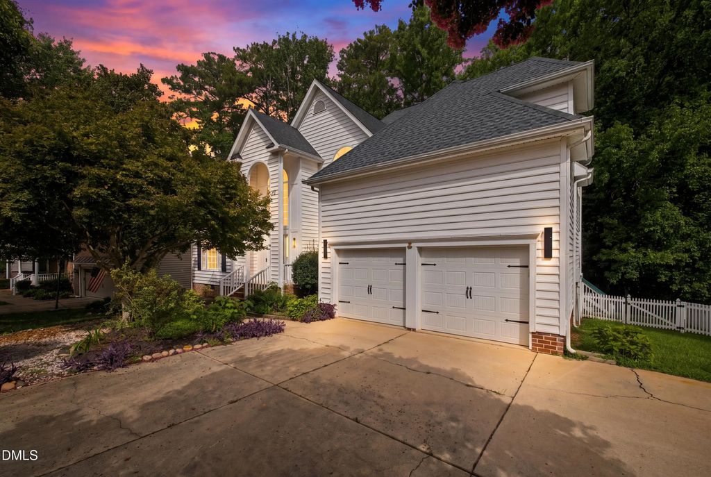 406 Cricketfield Lane, Cary