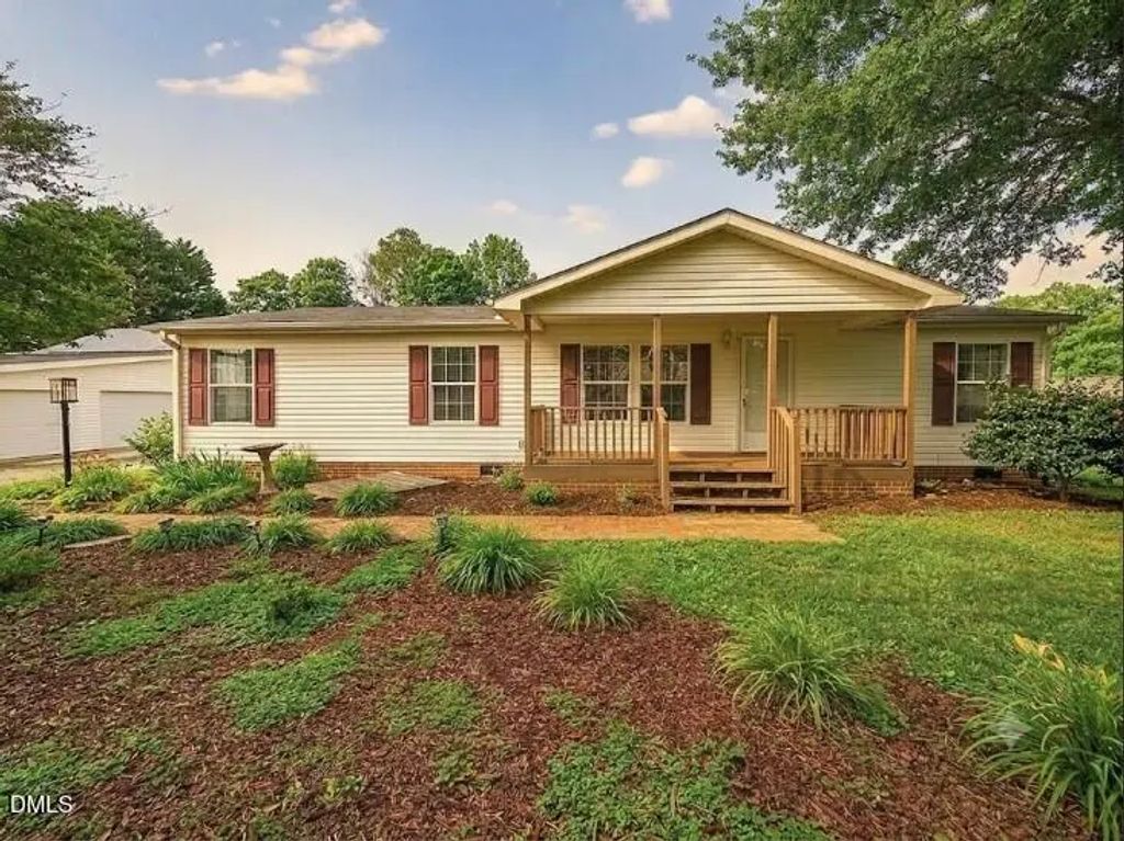 530 Avent Ferry Road, Holly Springs