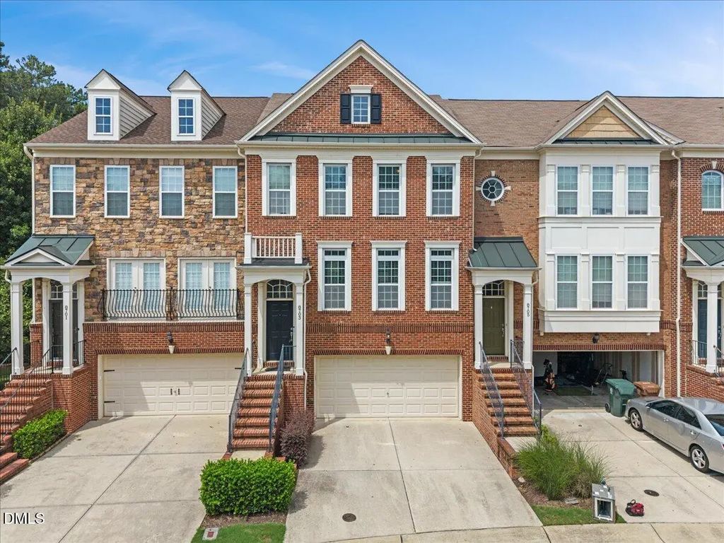 8703 Macedonia Lake Drive, Cary