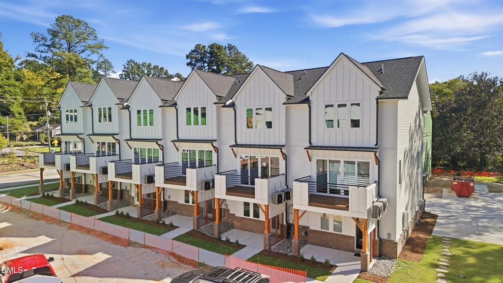 1201 Brookside Drive 110, Raleigh