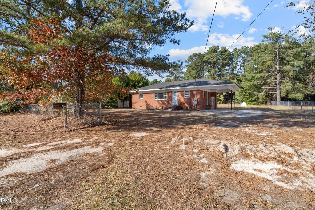 1546 Eloise Street, Fayetteville