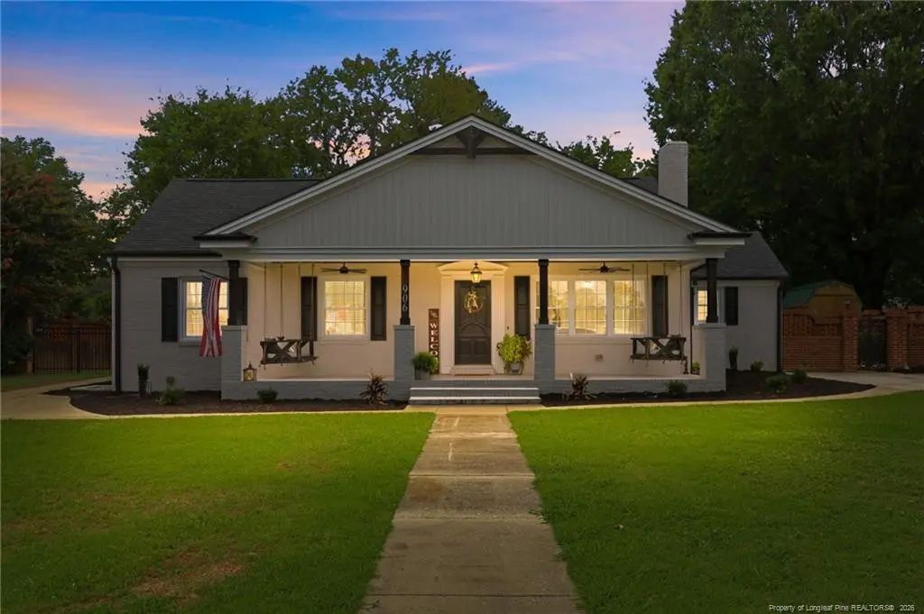906 S 8th Street, Lillington