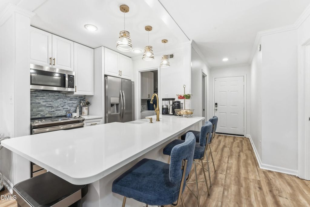 1006 Kingswood Drive J, Chapel Hill