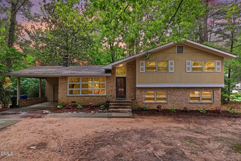 602 Eden Lane, Chapel Hill