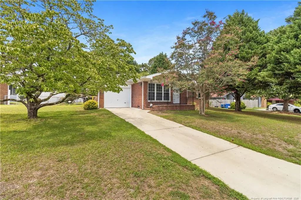 735 Amber Drive, Fayetteville