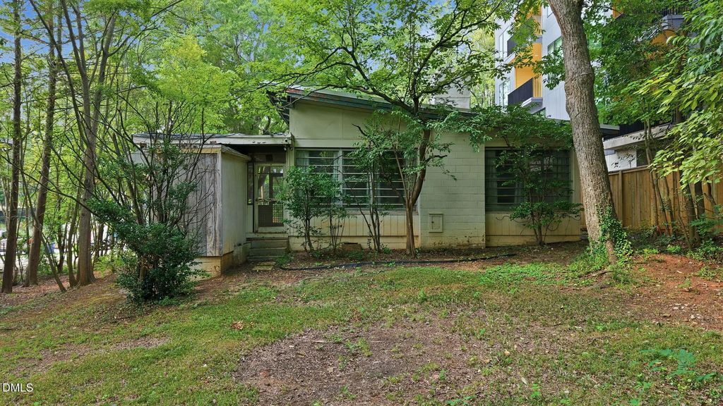 2205 Garden Place, Raleigh