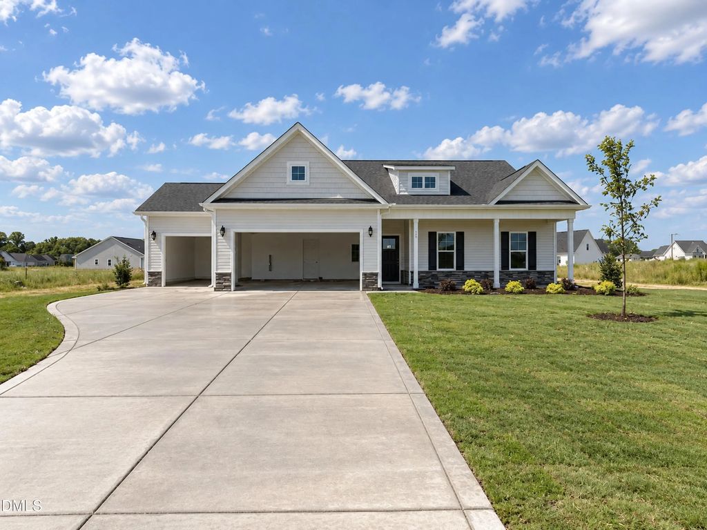 105 Ed Barrow  Lane (27), La Grange