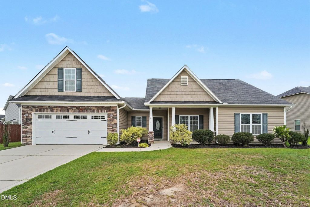 3033 N Kilchattan Drive, Fayetteville