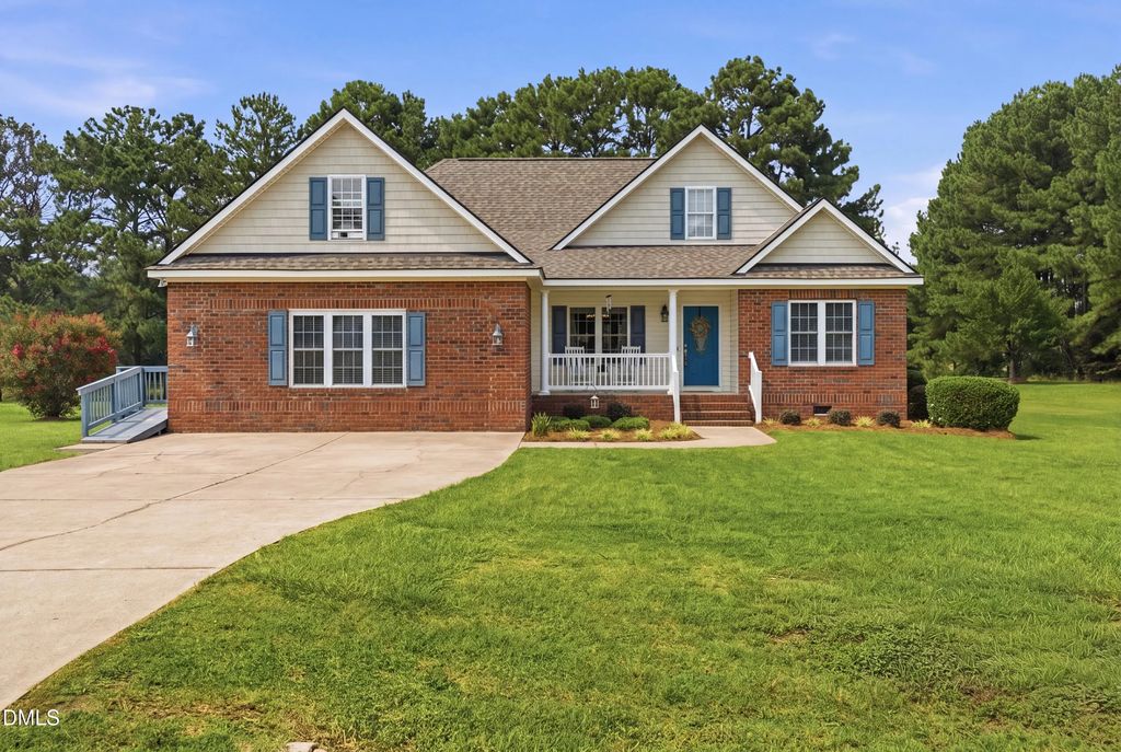40 Perry Lane, Zebulon