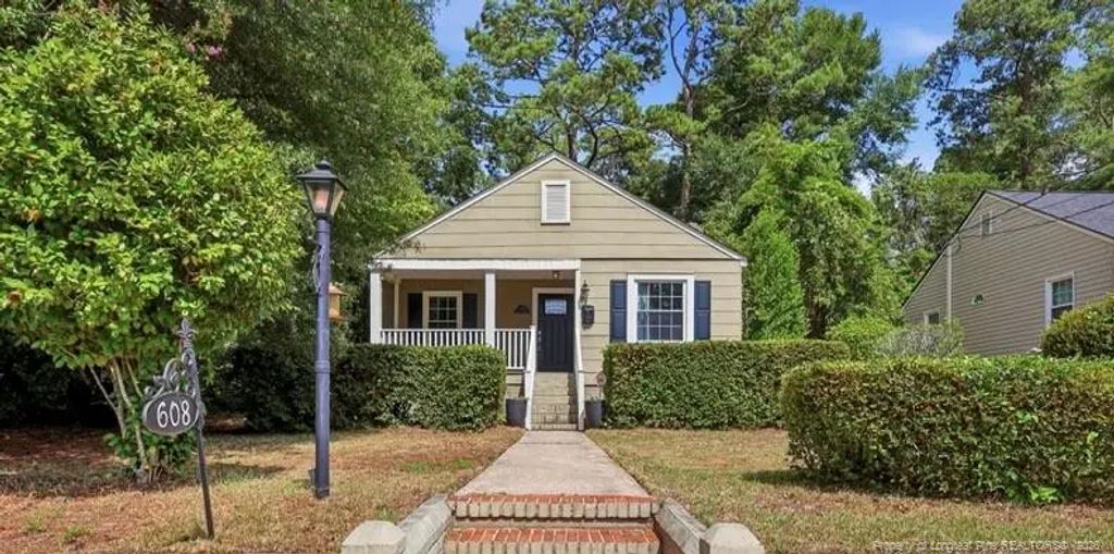 608 Glenville Avenue, Fayetteville