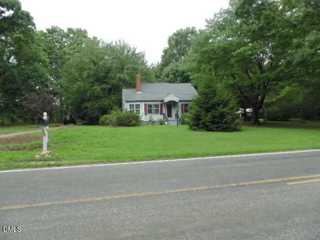 1121 S Cokesbury Road, Henderson