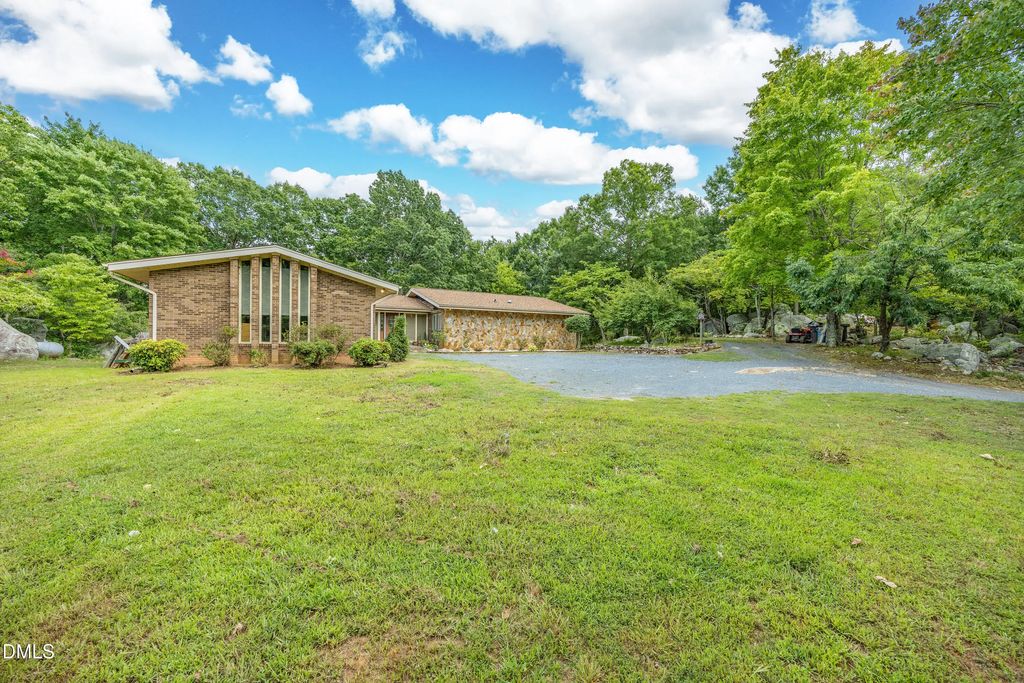 2717 State Hwy 49, Asheboro