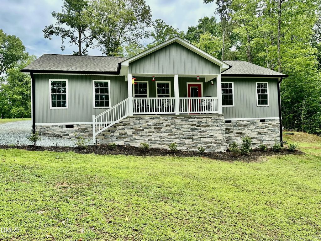 249 Fishermans Point Road, Roxboro