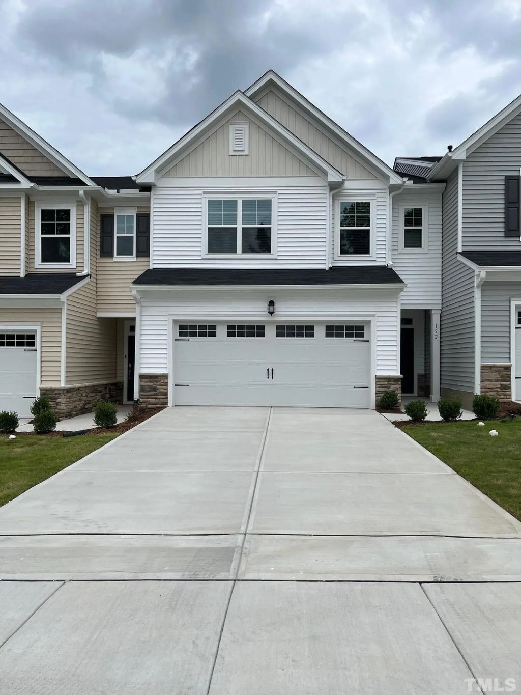 192 Tumbling Rock Way, Garner