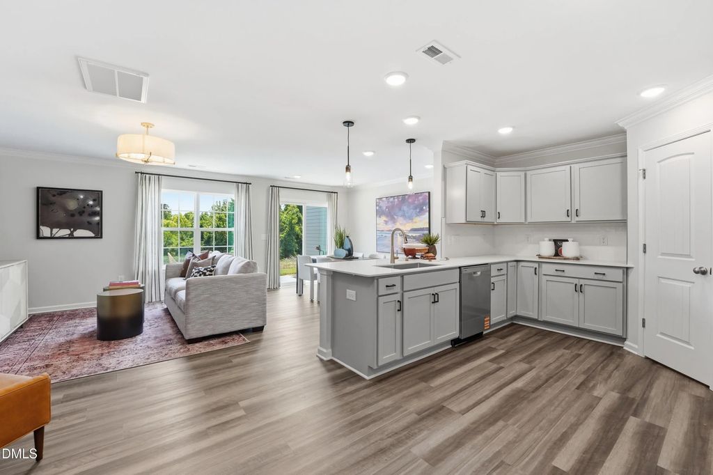 414 Mountain Pine Avenue, Gibsonville