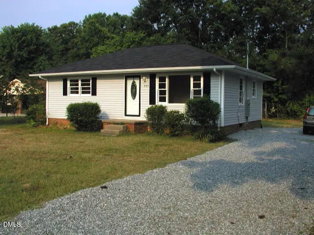 204 West Street, Mebane