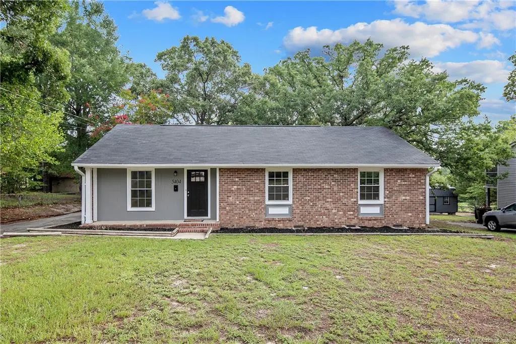 5404 Sandstone Drive, Fayetteville