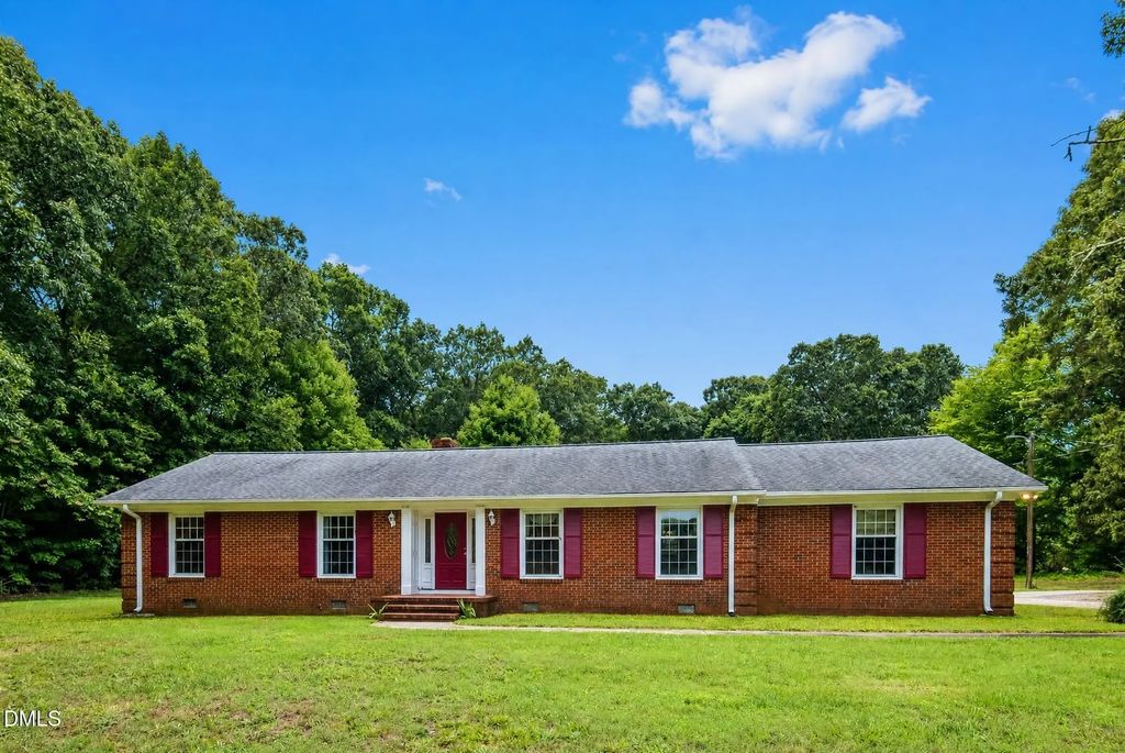 5108 Hicone Road, McLeansville