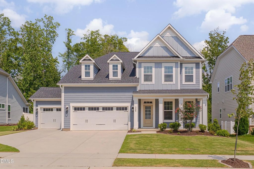 305 Southerland Shire Lane, Holly Springs