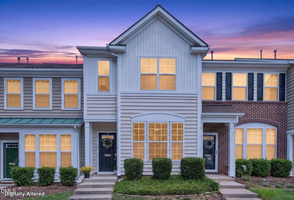 5316 Crescentview Parkway, Raleigh