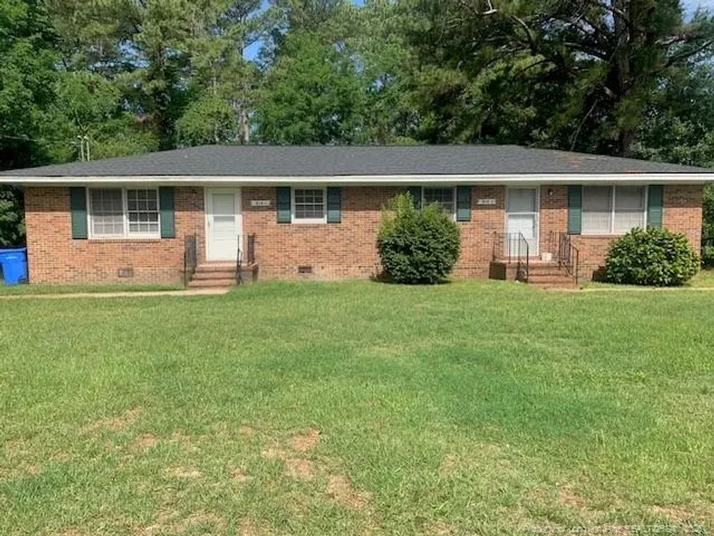 814 Varsity Drive A-b, Fayetteville