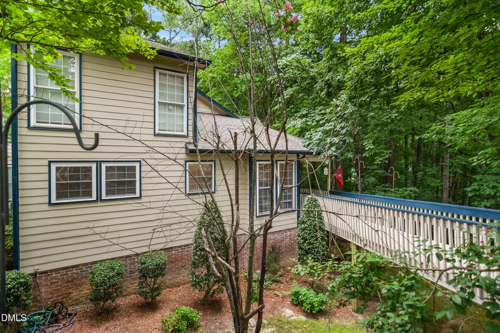 3419 Oak Trail, Clayton
