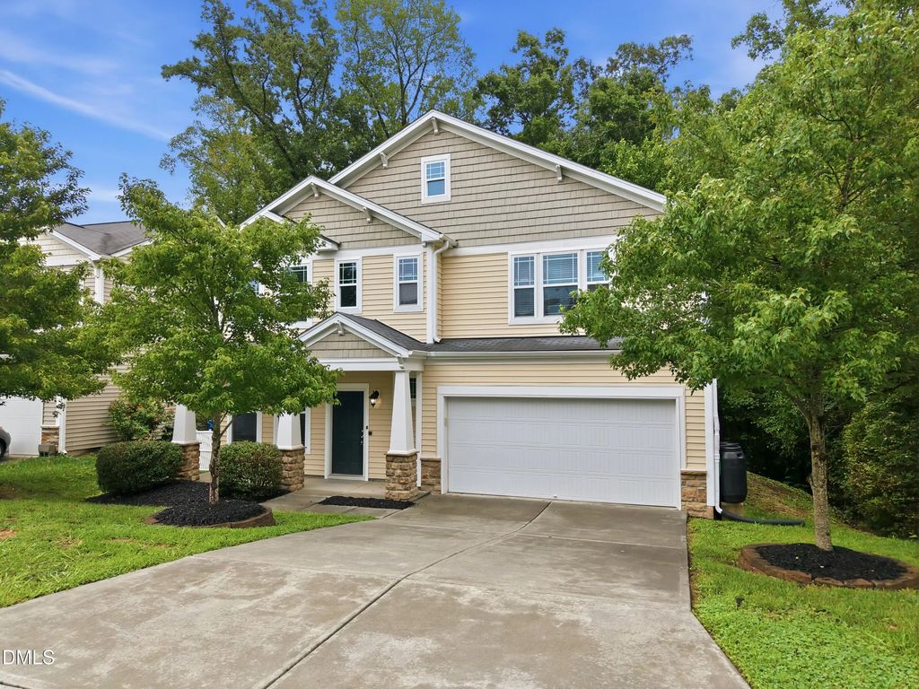 5 White Spruce Court, Durham