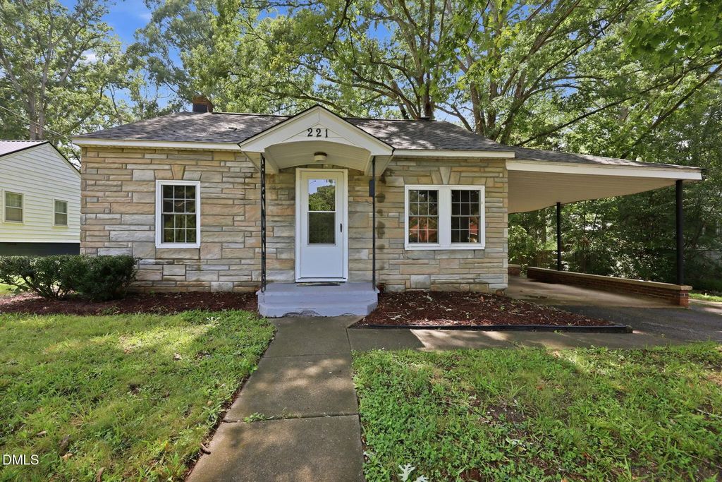 221 Zollicoffer Avenue, Henderson