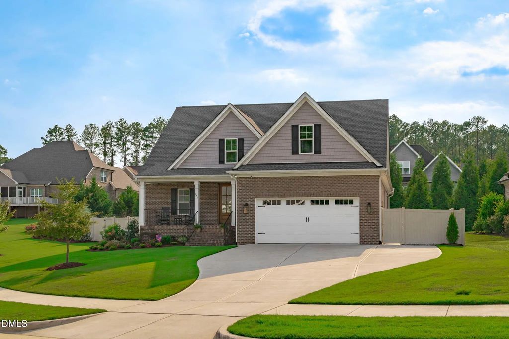 248 Valleycruise Circle, Garner