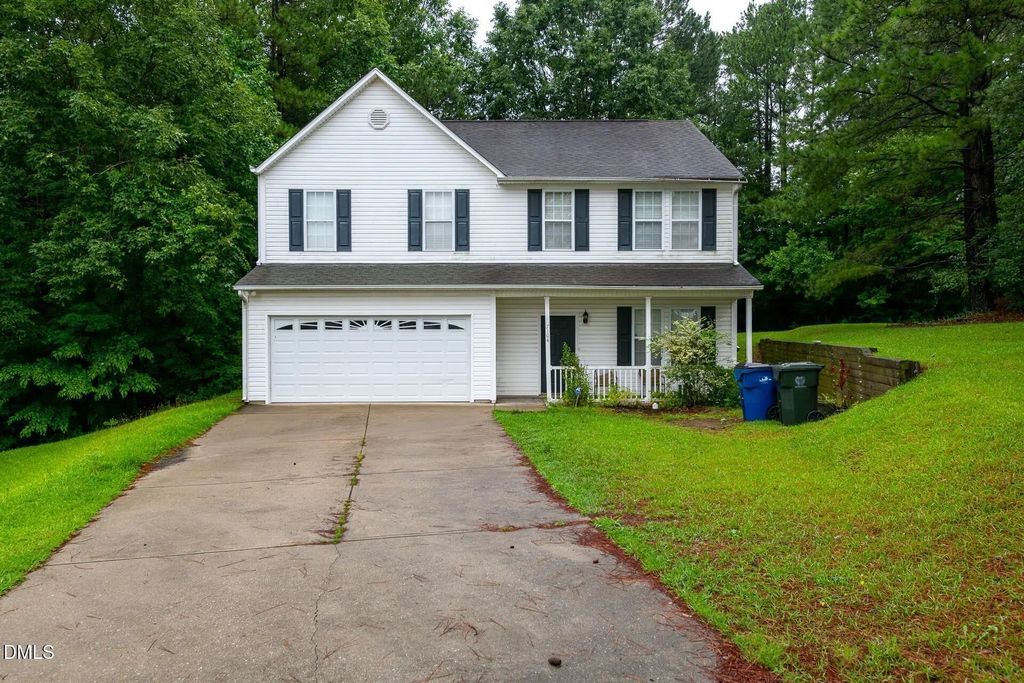 7104 Snodgrass Hill Court, Raleigh