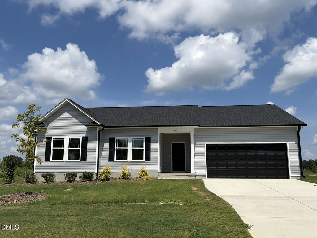 101 Barbour's Place Drive, Four Oaks