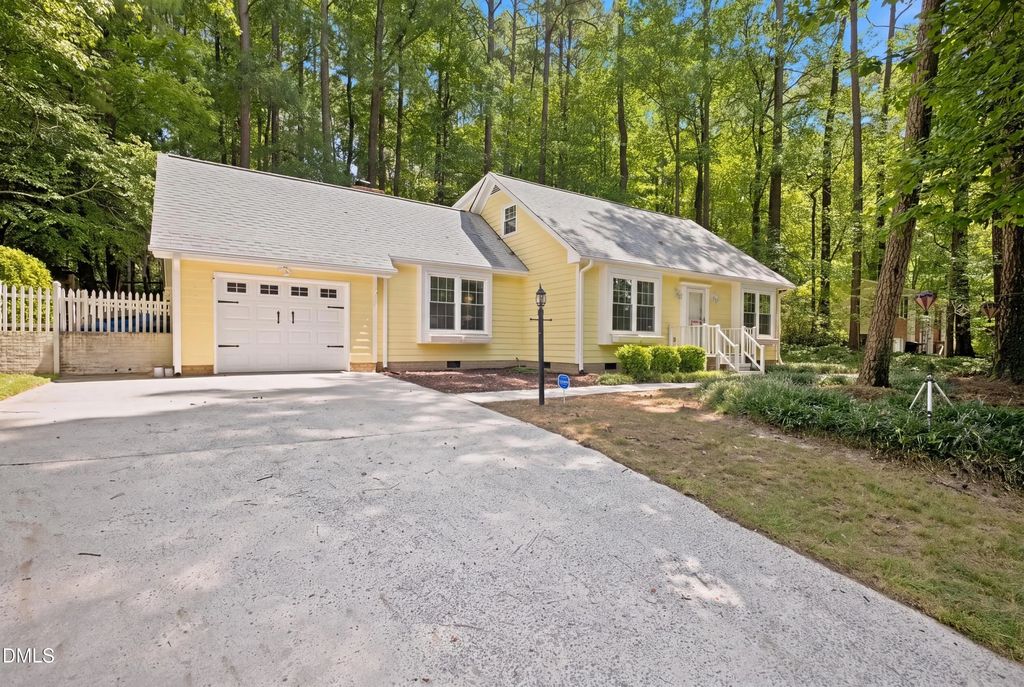 1605 Sycamore Drive, Garner
