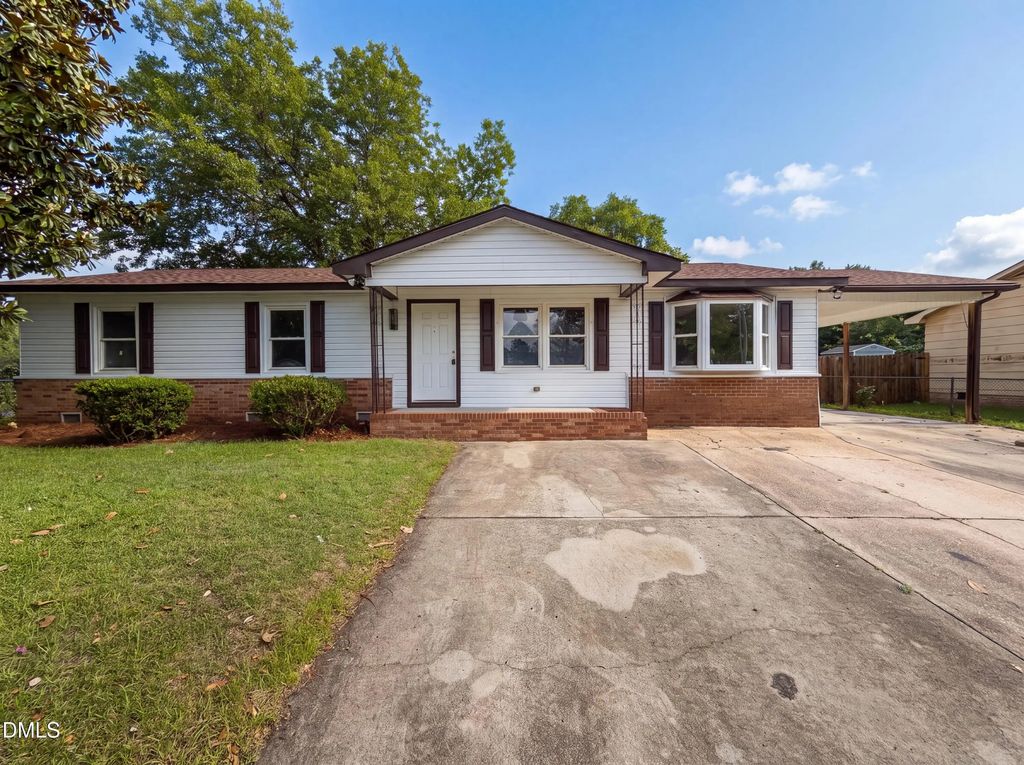 316 Bighorn Drive, Fayetteville