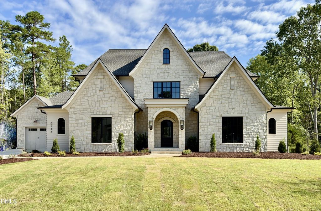 6744 Brixley Crest Court, Raleigh
