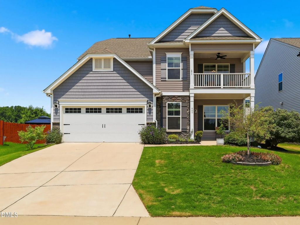 409 Glenwyck Court, Fuquay Varina