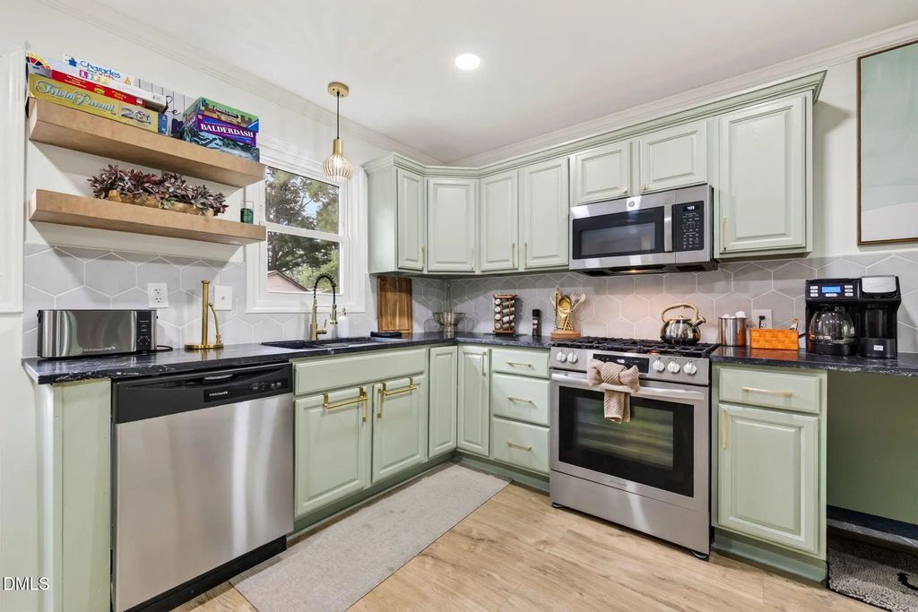 2820 Willow Court, Raleigh