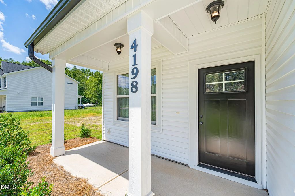 4198 Darroch Road, Lillington