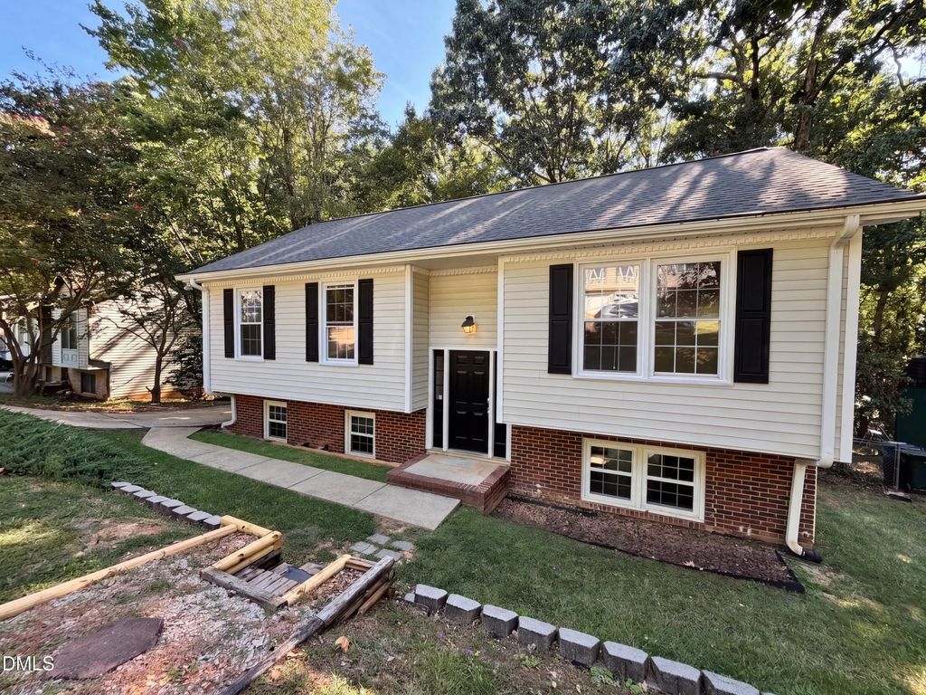 7816 Foxwood Drive, Raleigh