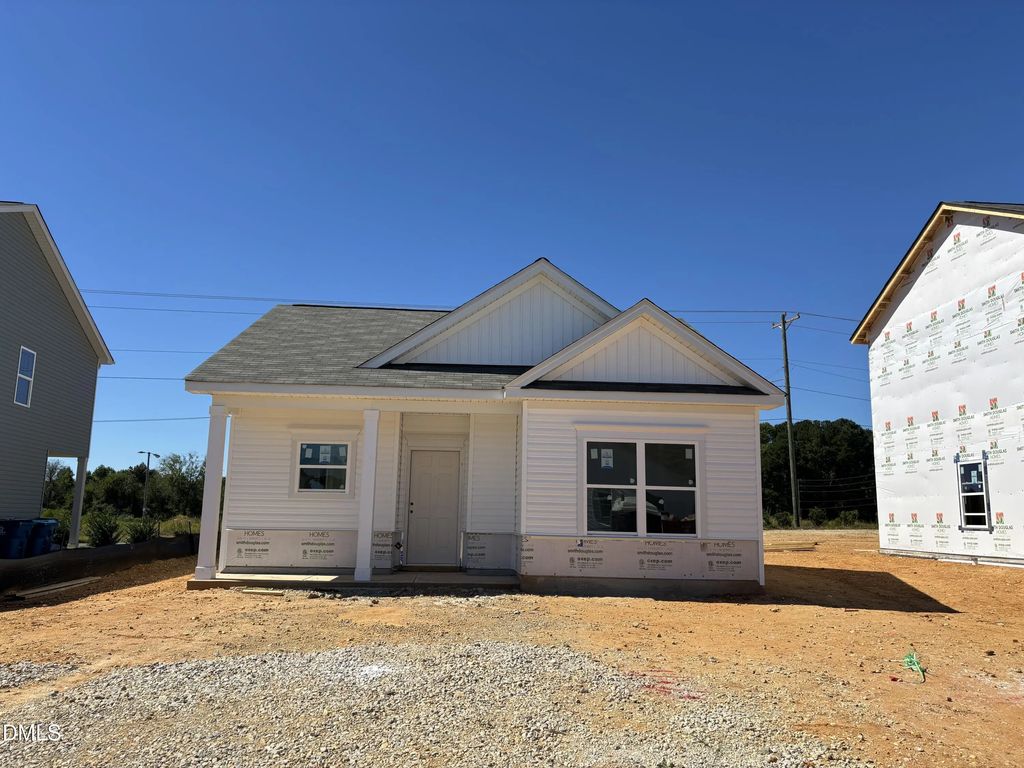 279 Courtside Drive, Dunn