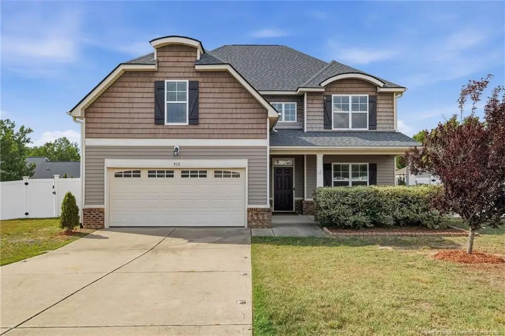 910 Highgrove Drive, Spring Lake