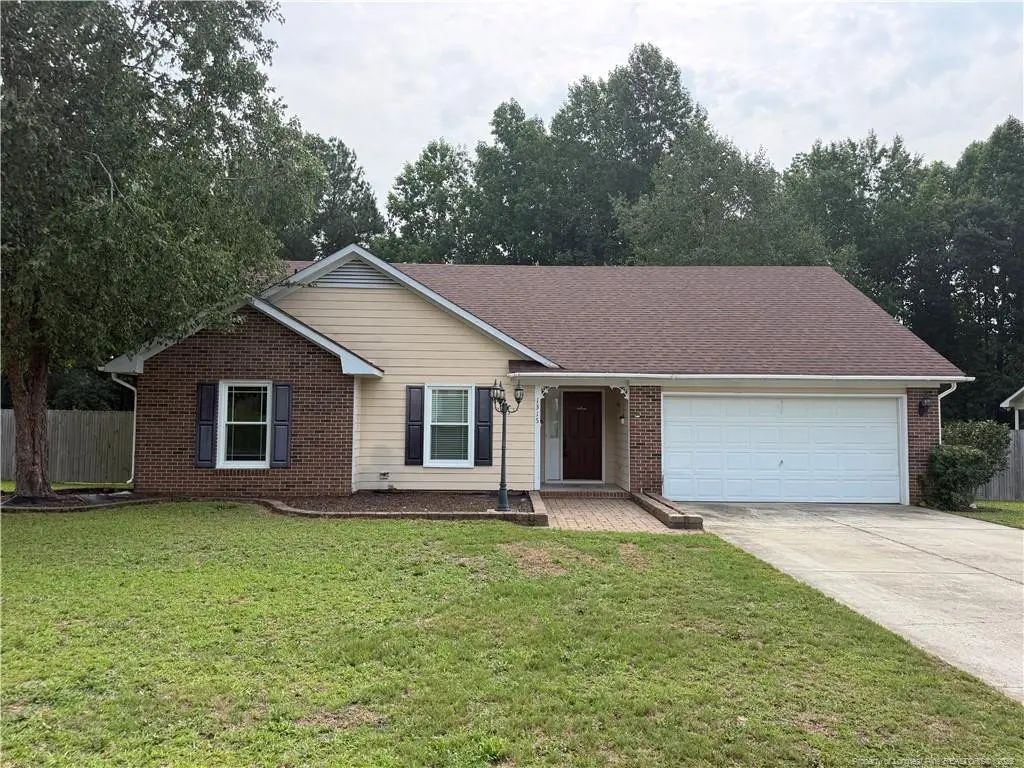 1315 Oak Knolls Drive, Fayetteville