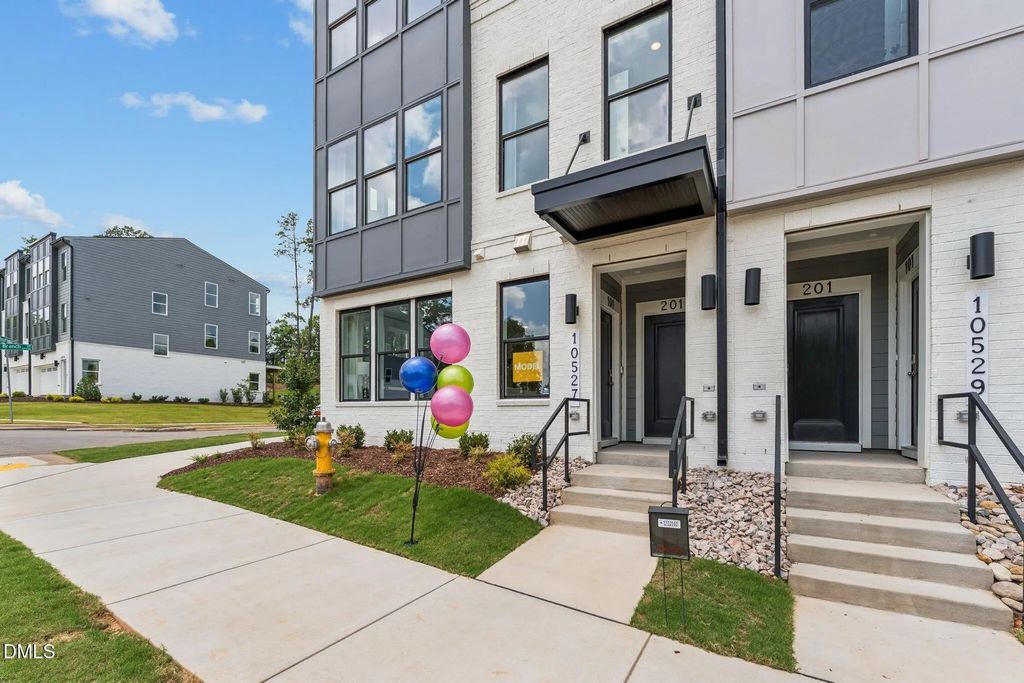 10546 Bailey Branch Drive 101, Raleigh