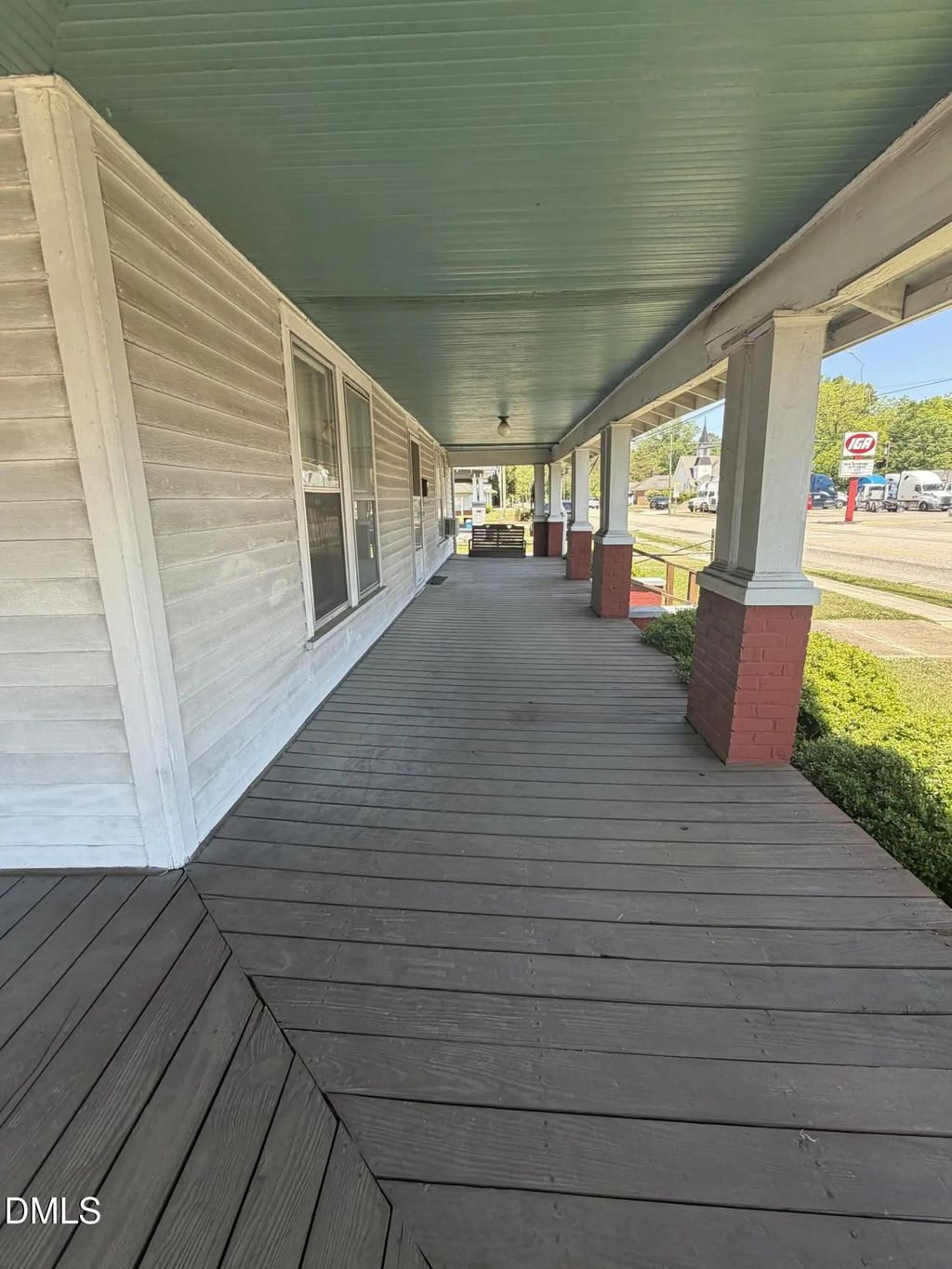 209 N Pollock Street, Selma