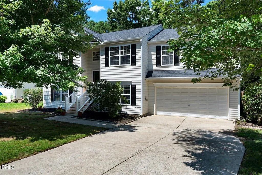 529 Dogwood Creek Place, Fuquay Varina