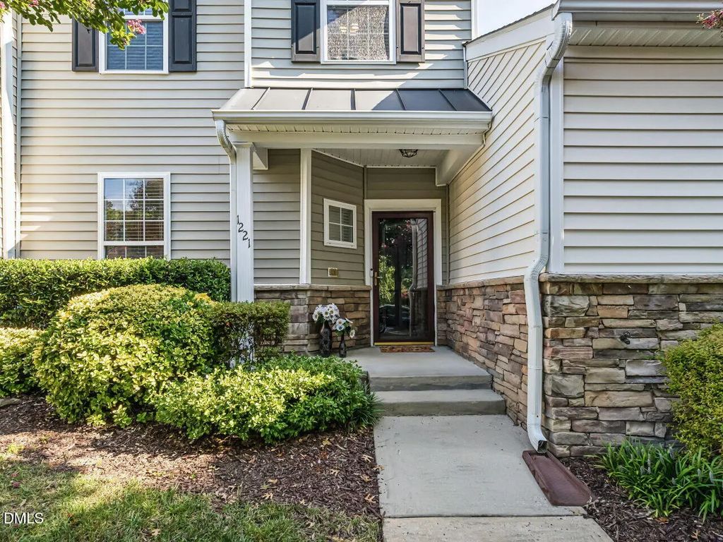 1221 Maroon Drive, Durham