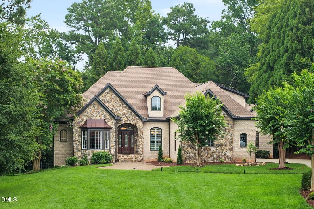 6116 Crescent Knoll Drive, Raleigh