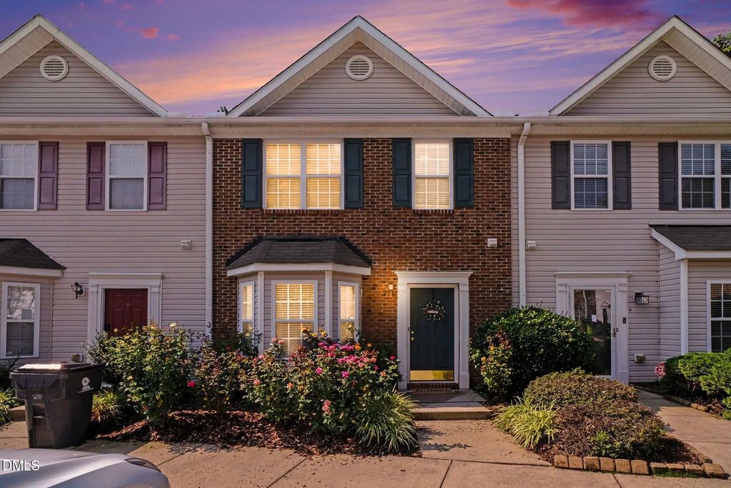 29 Edgebrook Circle, Durham